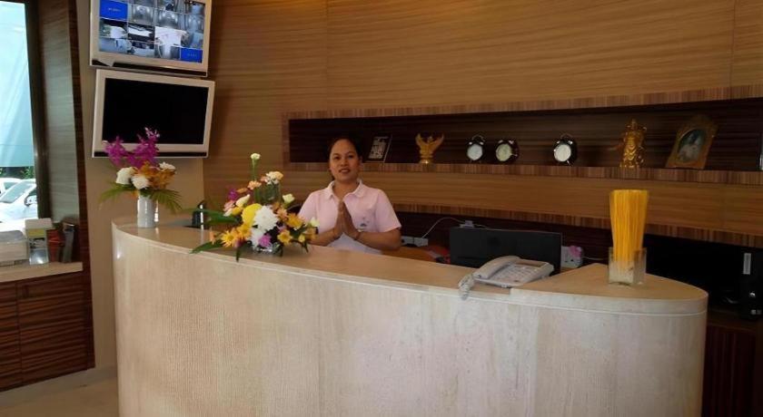 Honey Lodge Pattaya Exterior foto