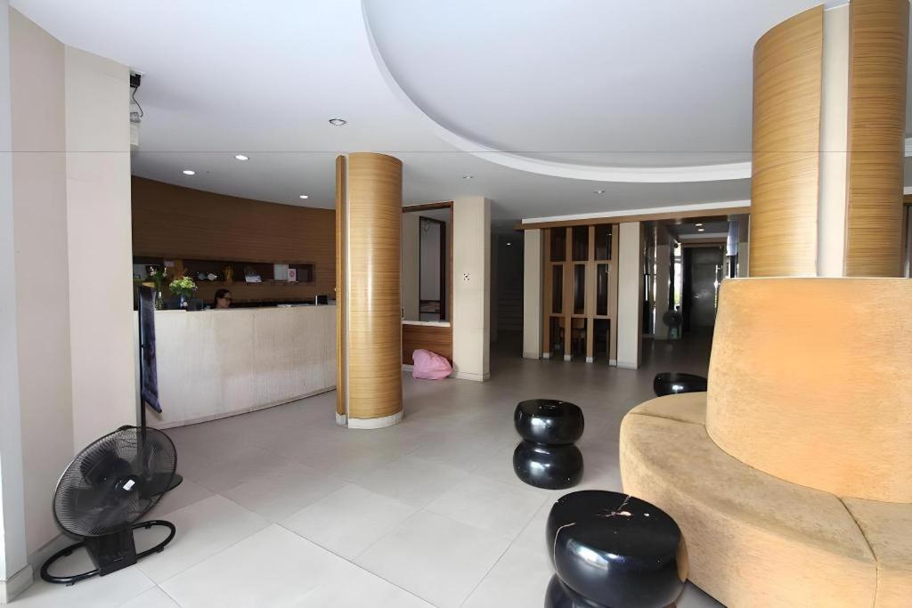 Honey Lodge Pattaya Exterior foto